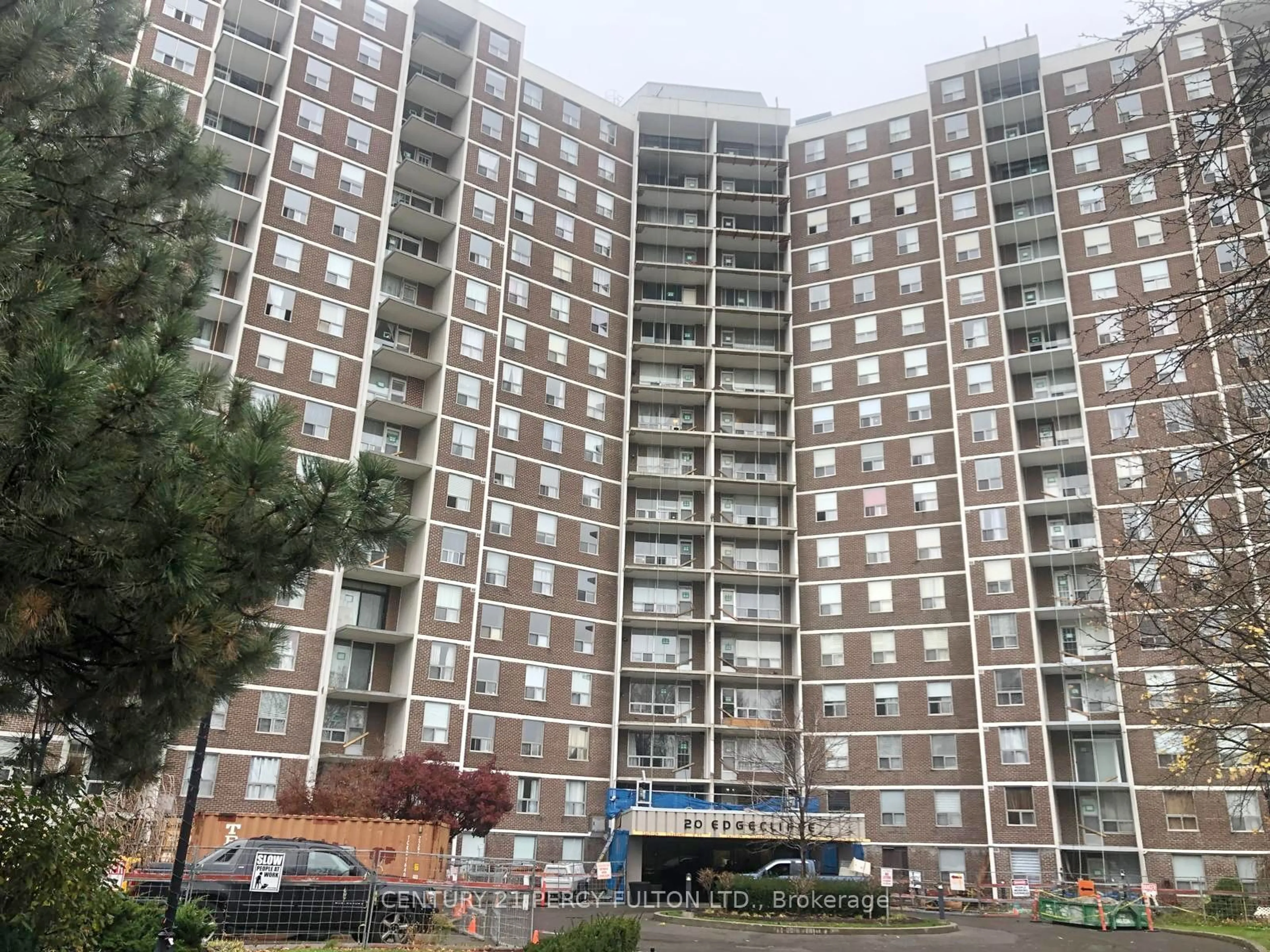 A pic from exterior of the house or condo, the front or back of building for 20 Edgecliffe Gfwy #1010, Toronto Ontario M3C 3A4