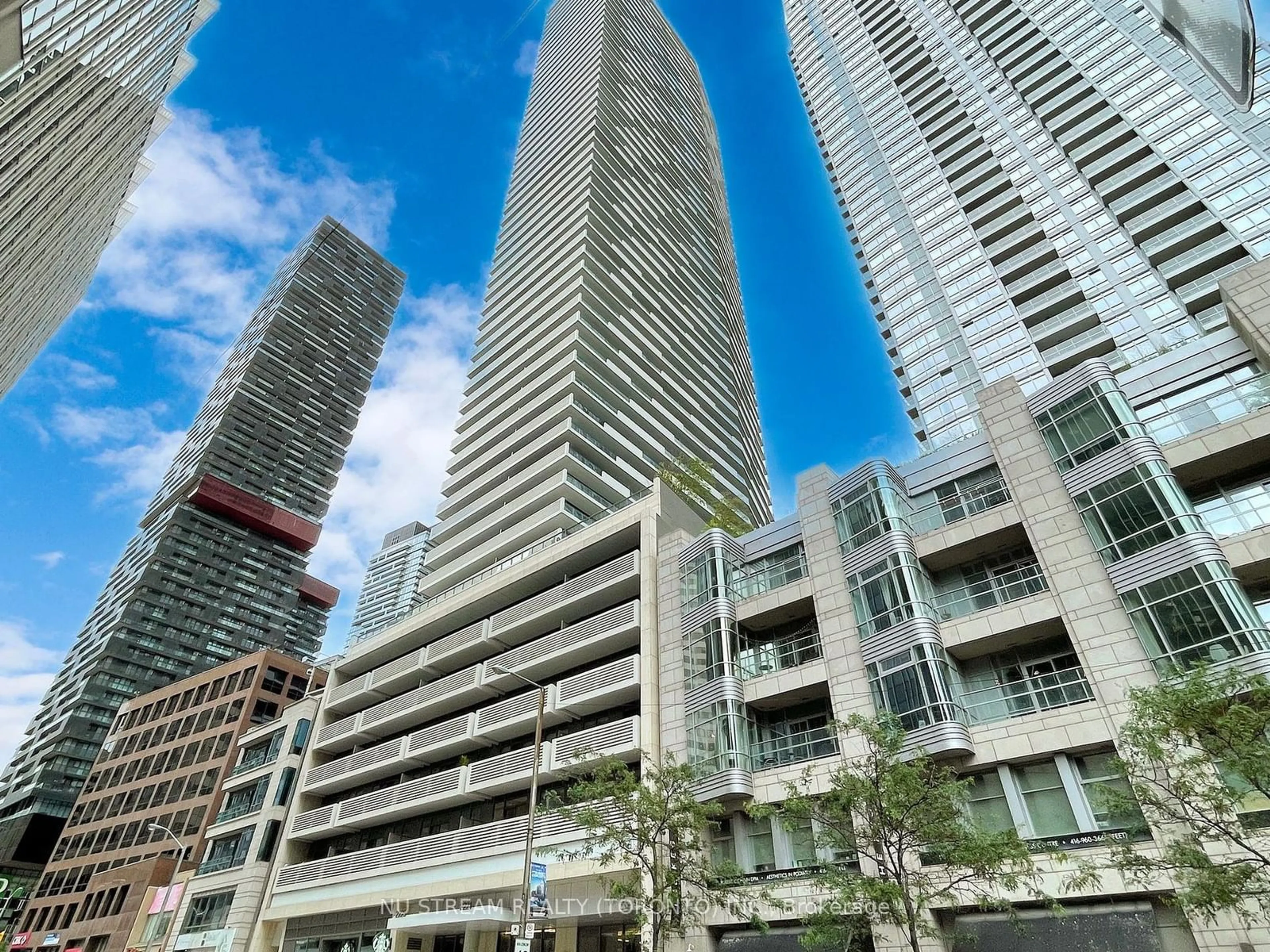 A pic from exterior of the house or condo, the view of city buildings for 2221 YONGE St #5109, Toronto Ontario M4S 2B4