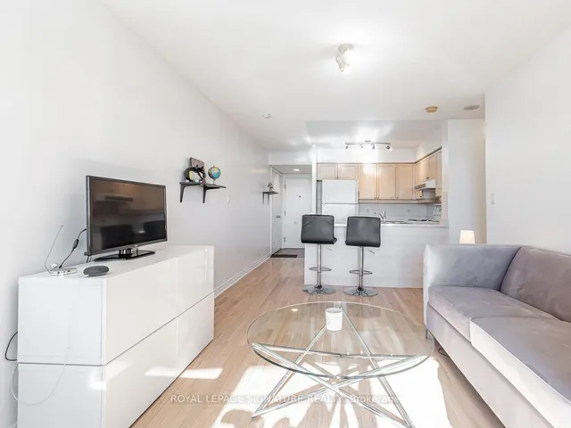 Additional property image - 1 Rean Dr Unit 909