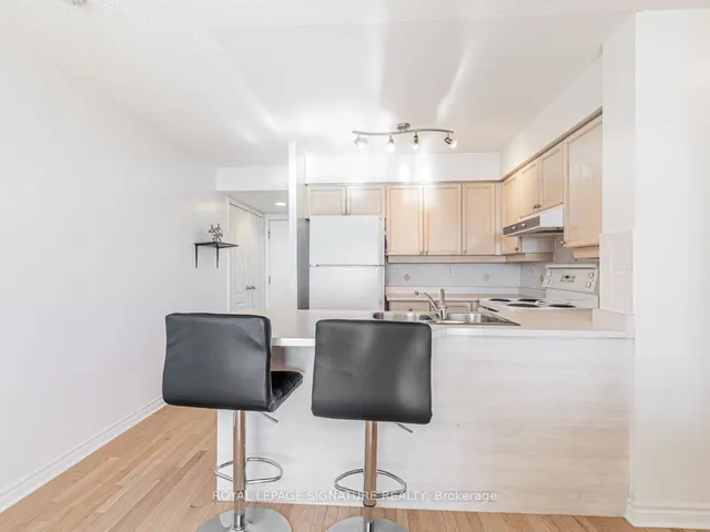 Additional property image - 1 Rean Dr Unit 909