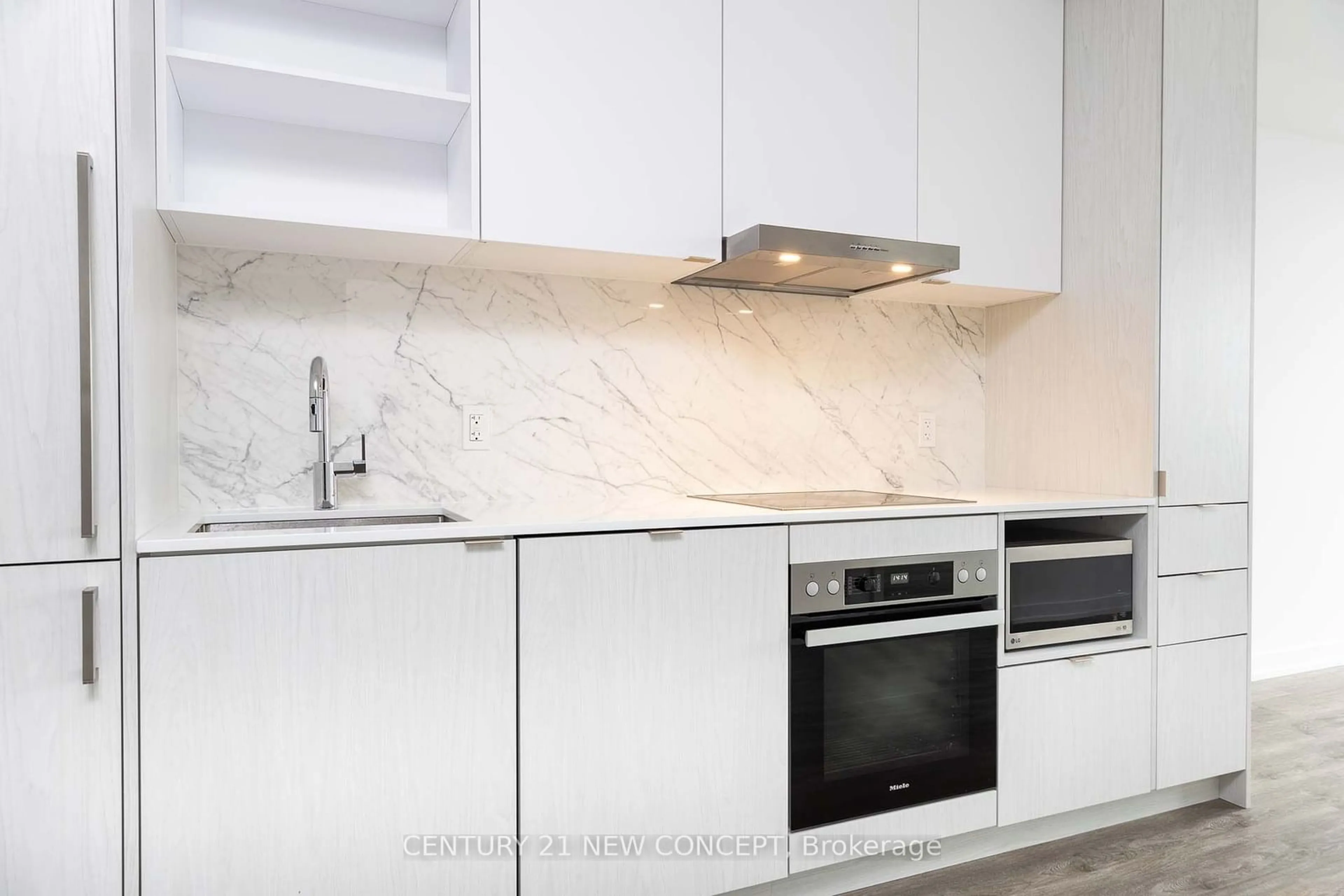 Standard kitchen, ceramic floors for 55 cooper St #7702, Toronto Ontario M5E 0G1