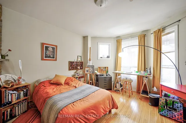 Additional property image - 557 Markham St