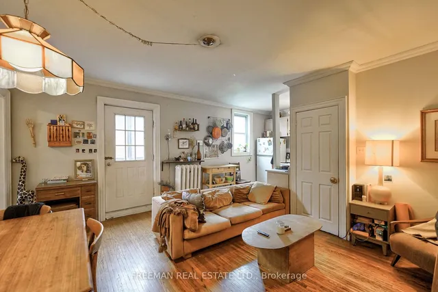 Additional property image - 557 Markham St