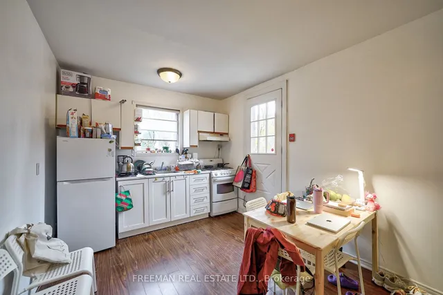 Additional property image - 557 Markham St