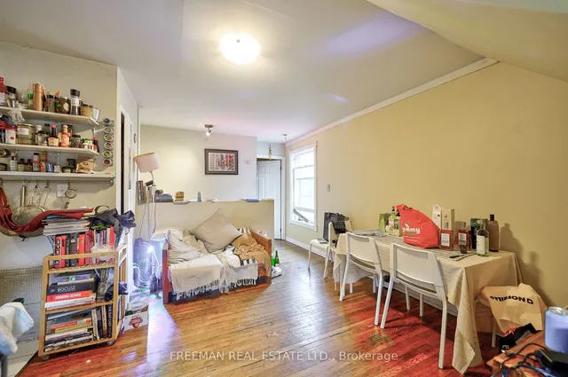 Additional property image - 557 Markham St