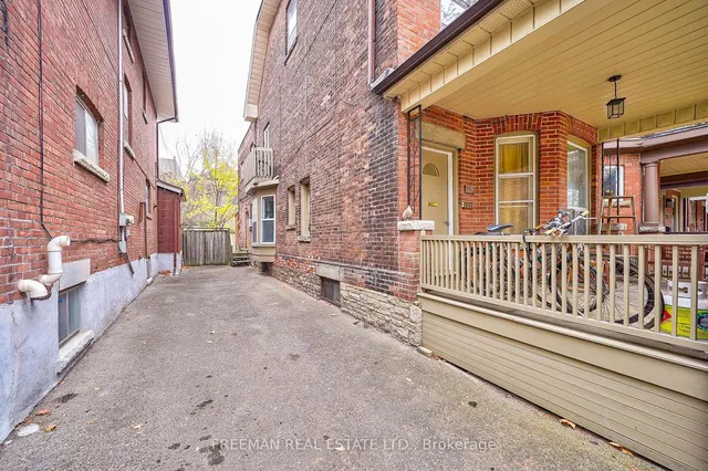 Additional property image - 557 Markham St