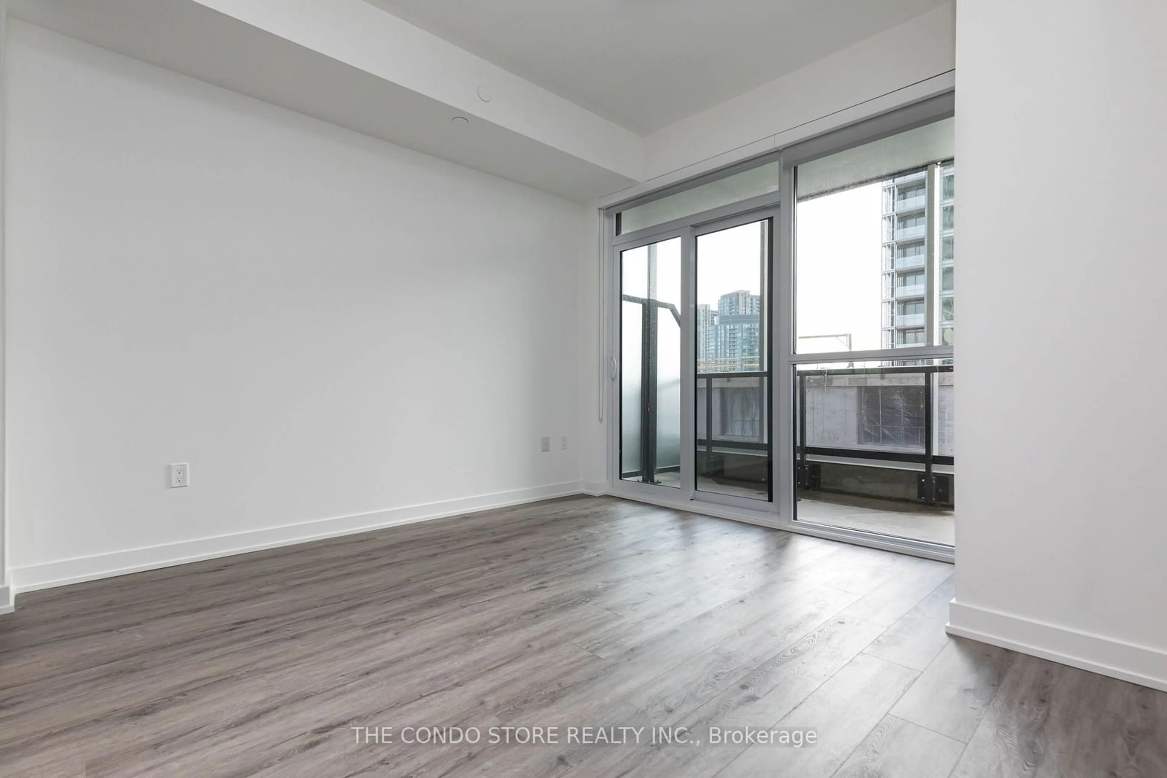 Other indoor space, wood floors for 50 Ordnance St #602, Toronto Ontario M6K 1A2