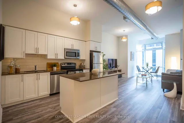 Additional property image - 2191 Yonge St Unit Loft #5