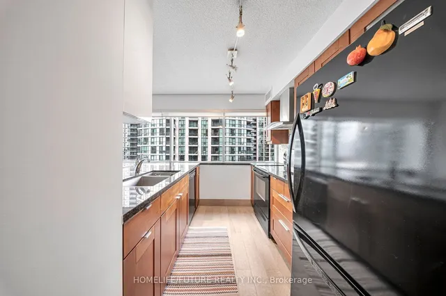 Additional property image - 10 Yonge St Unit 1603