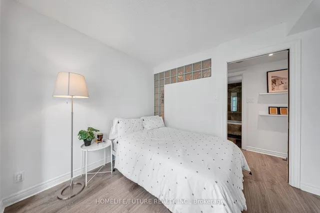Additional property image - 10 Yonge St Unit 1603