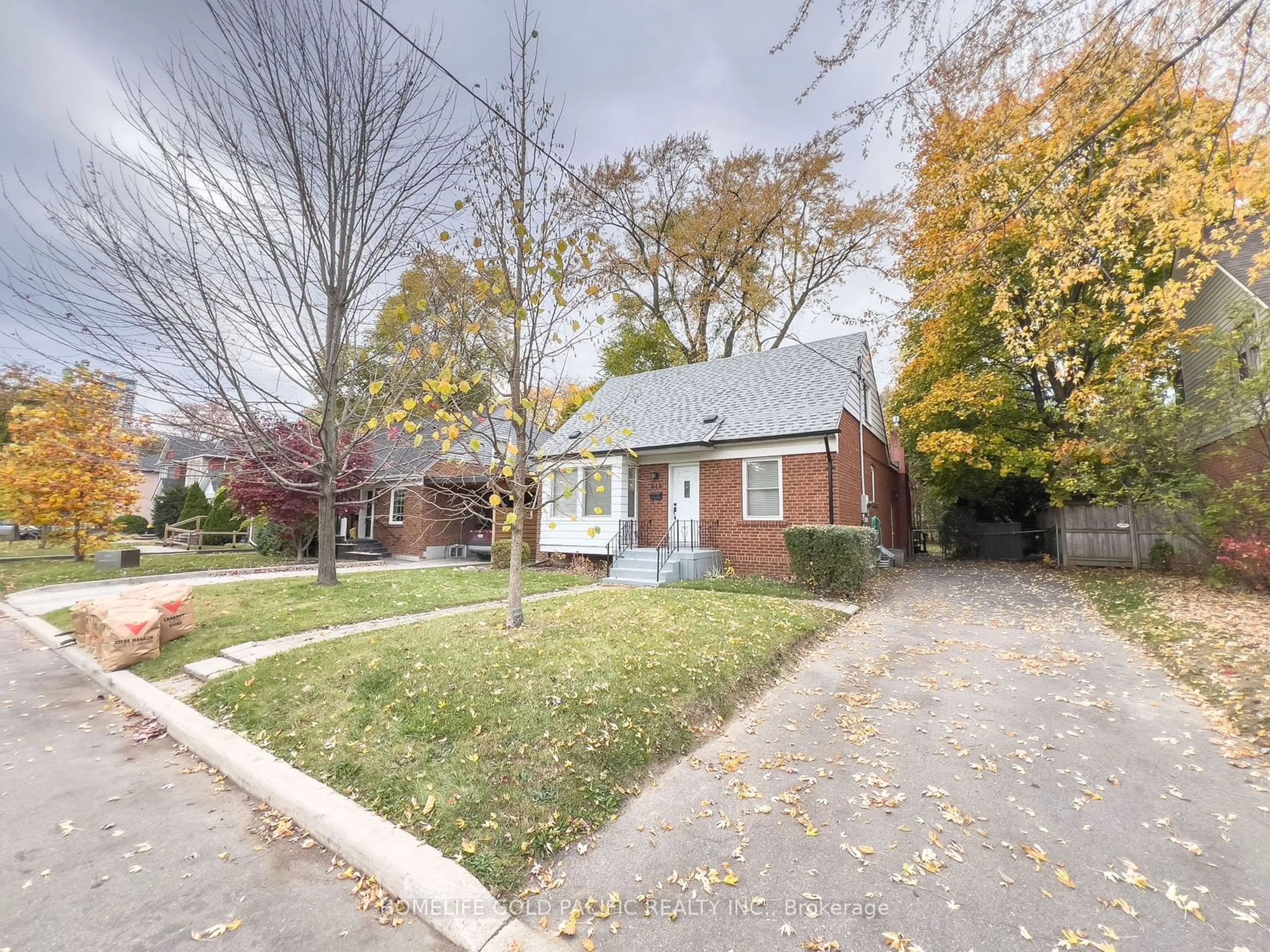 Frontside or backside of a home, the street view for 112 Anndale Dr, Toronto Ontario M2N 2X4