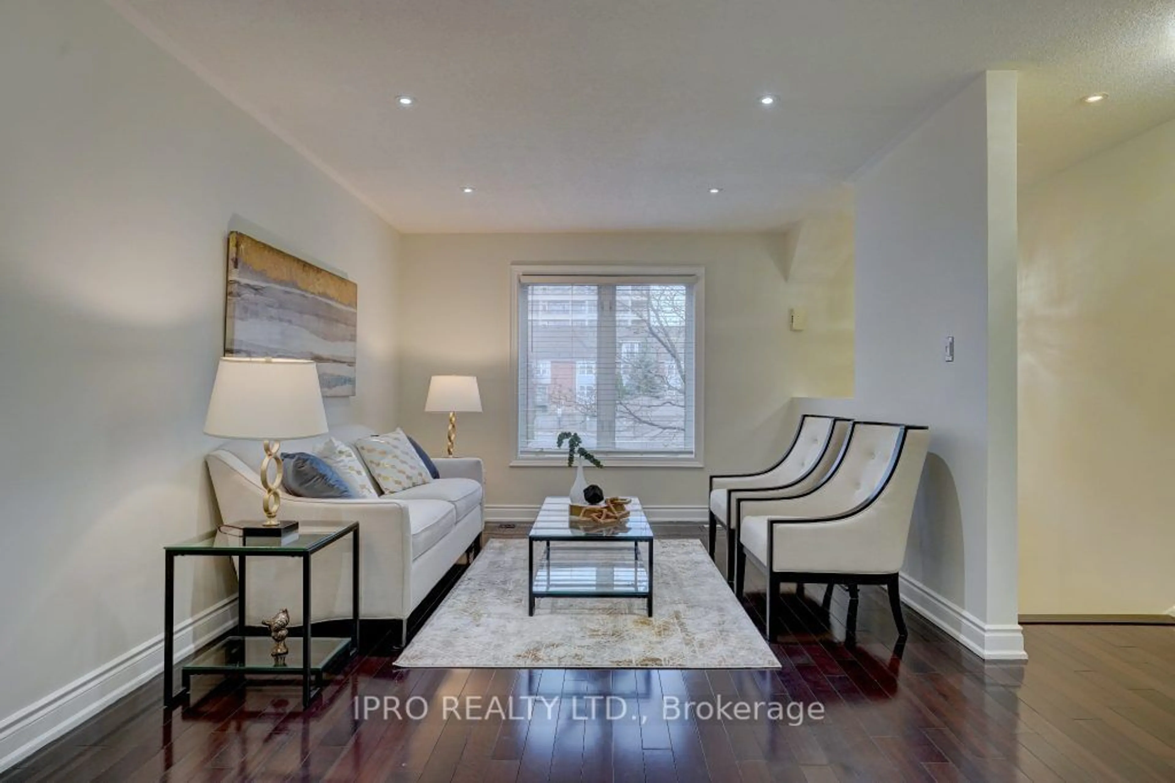 Living room, wood floors for 16 B Leaside Park Dr #47, Toronto Ontario M4H 1R2