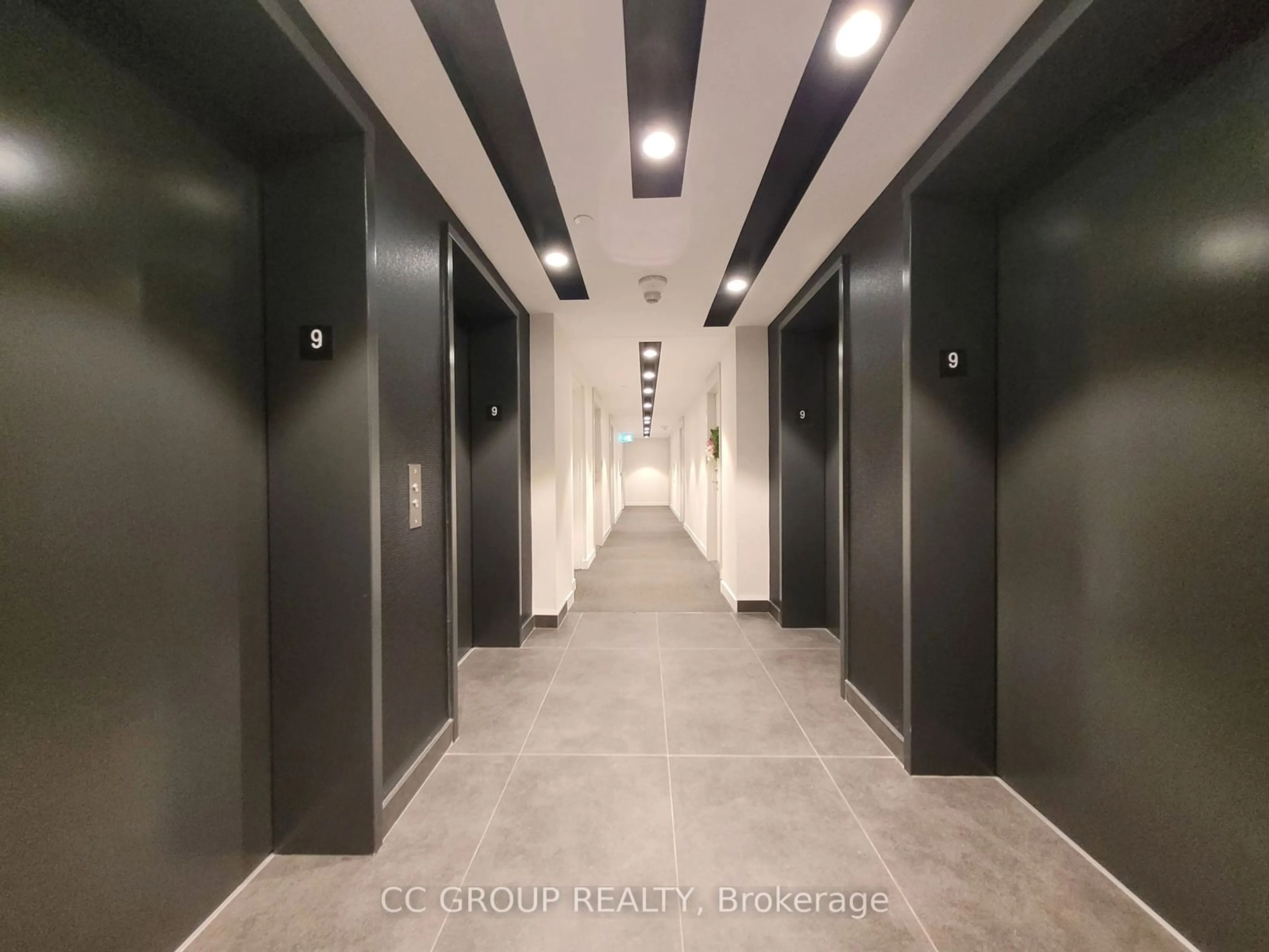 Indoor foyer, cement floor for 99 Broadway Ave #901, Toronto Ontario M4P 0E3