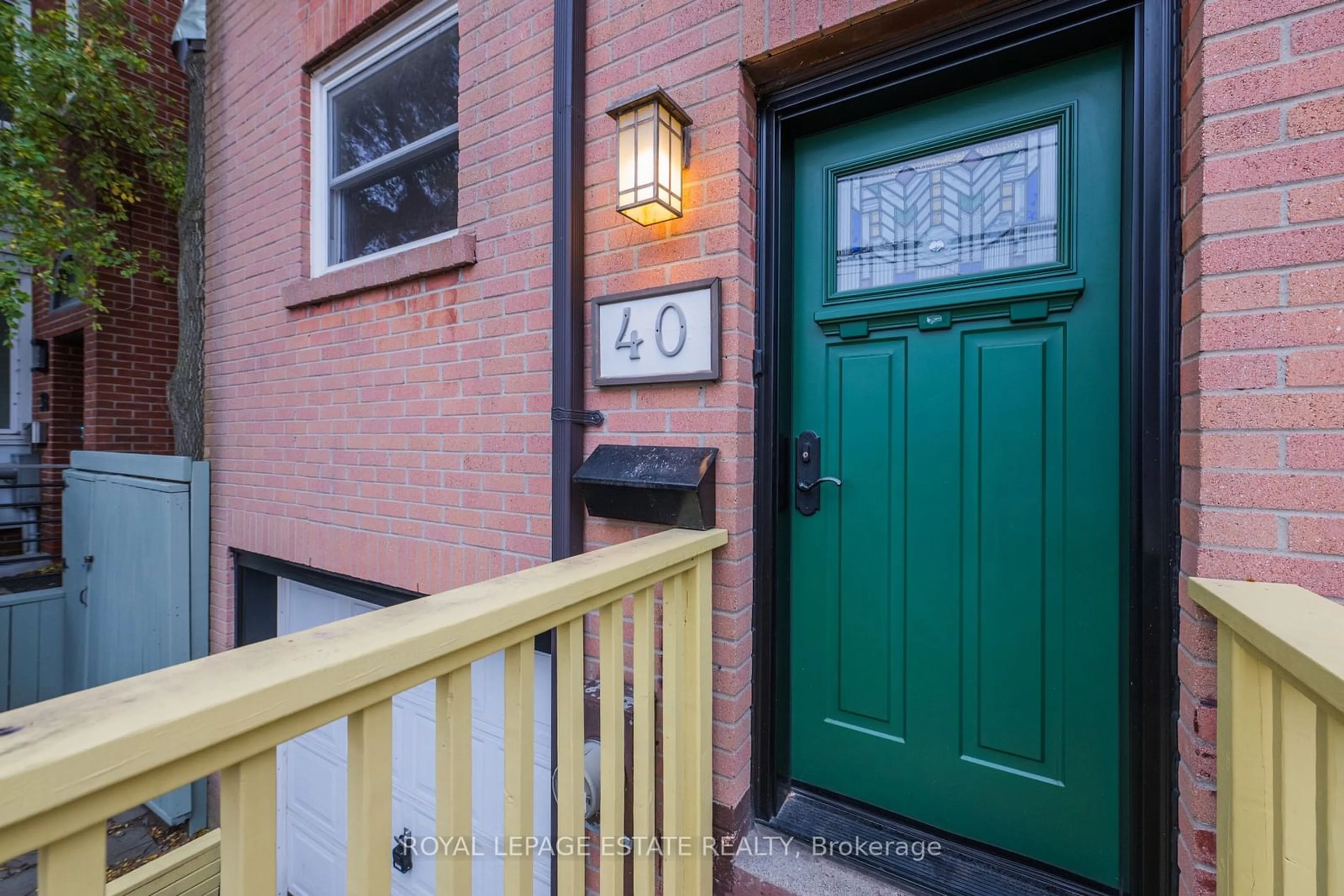 A pic from exterior of the house or condo, the street view for 40 Poulett St, Toronto Ontario M5A 1Z5