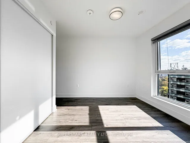 Additional property image - 585 Bloor St Unit 1320