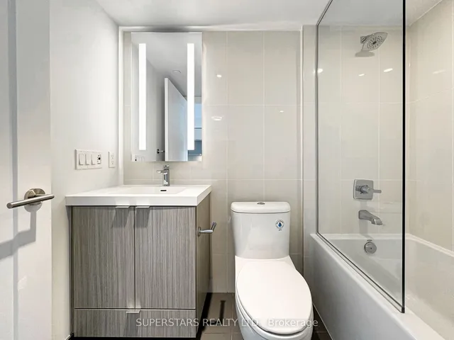 Additional property image - 585 Bloor St Unit 1320