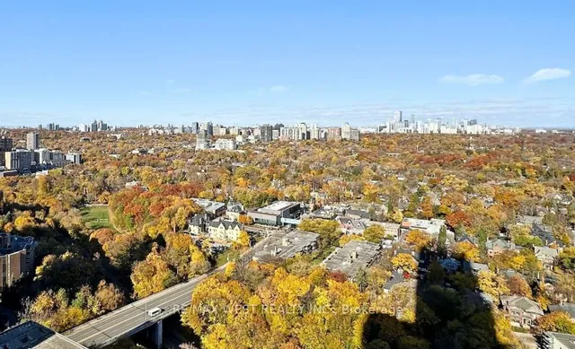 Additional property image - 395 Bloor St Unit 5507