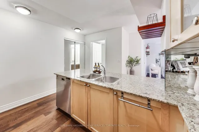 Additional property image - 761 Bay St Unit 304