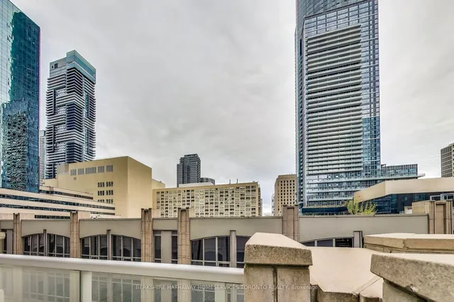 Additional property image - 761 Bay St Unit 304