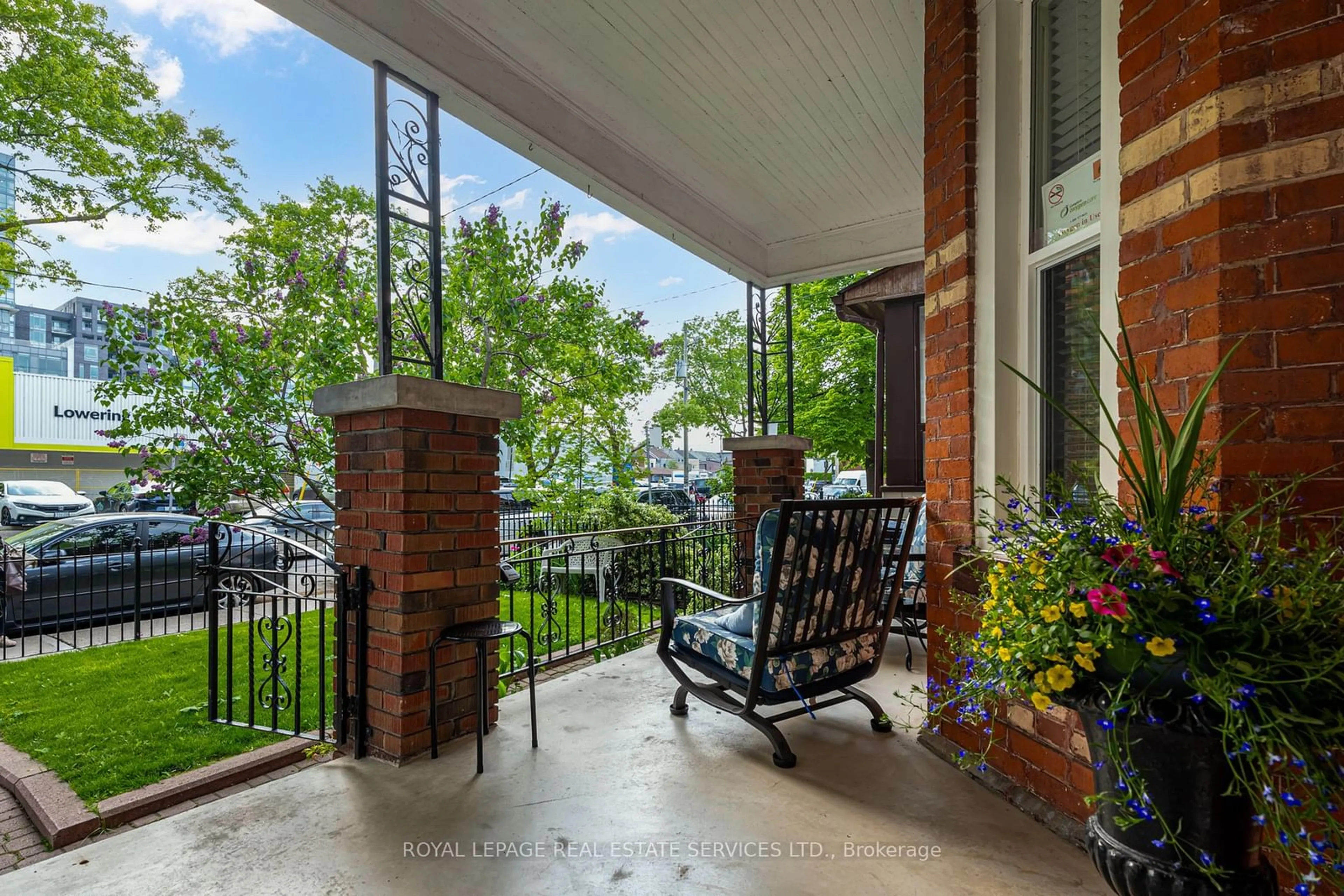 Patio, cottage for 11 Northcote Ave, Toronto Ontario M6J 3K2