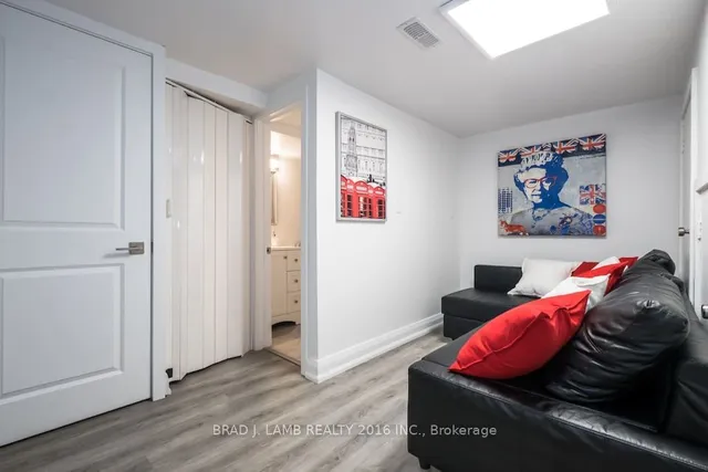 Additional property image - 11 St. Patricks Sq
