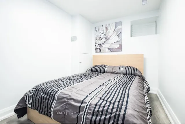 Additional property image - 11 St. Patricks Sq