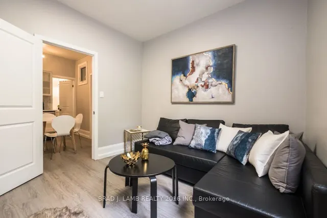 Additional property image - 11 St. Patricks Sq