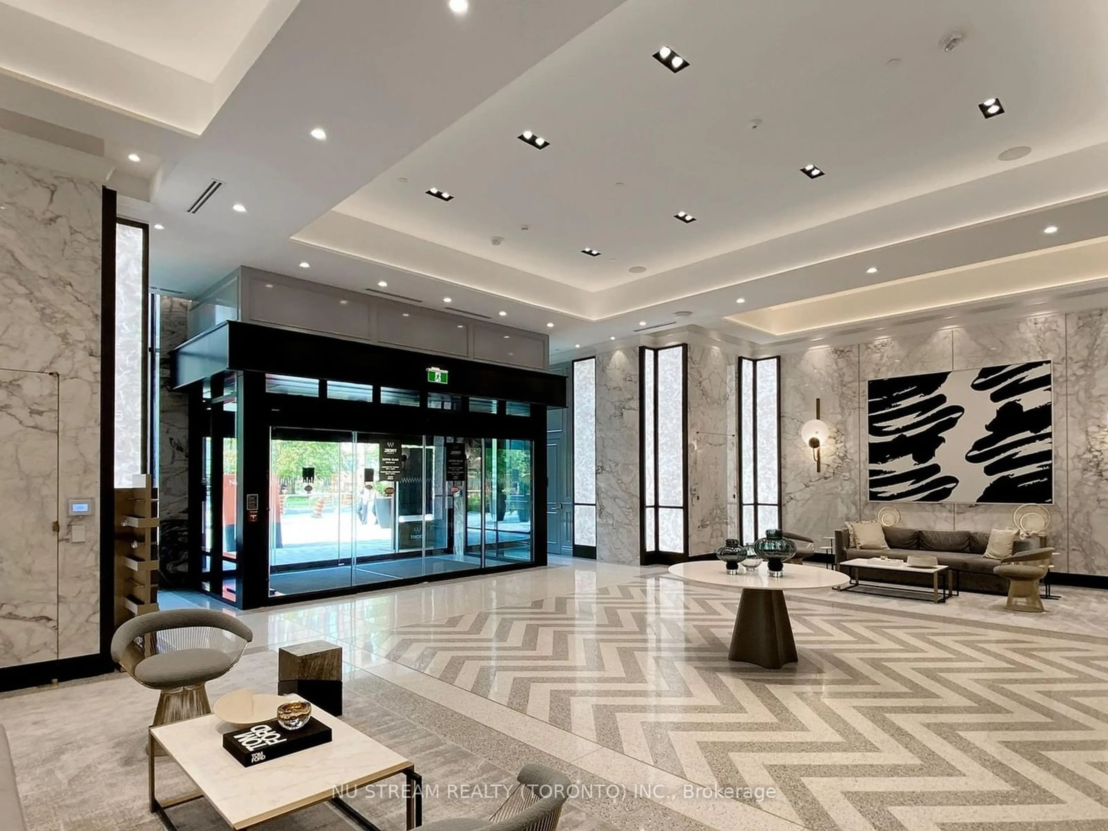 Indoor lobby, ceramic floors for 455 wellington St #908, Toronto Ontario M5J 2R2