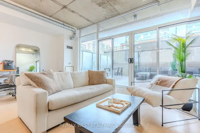 Additional property image - 66 Portland St Unit 212