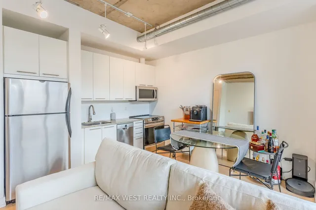 Additional property image - 66 Portland St Unit 212