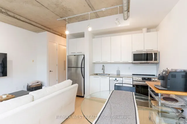 Additional property image - 66 Portland St Unit 212