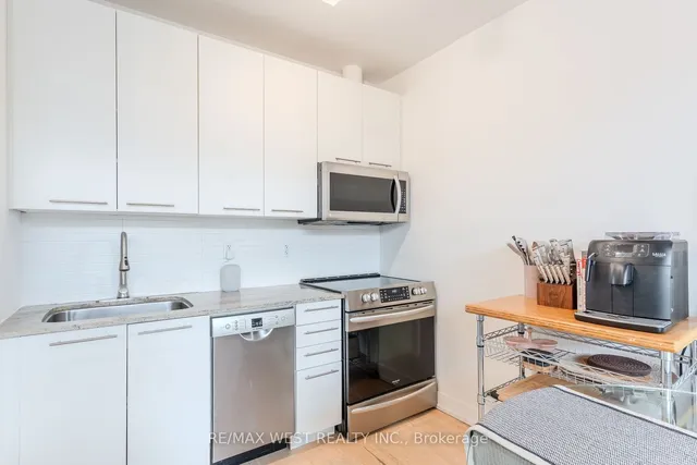 Additional property image - 66 Portland St Unit 212