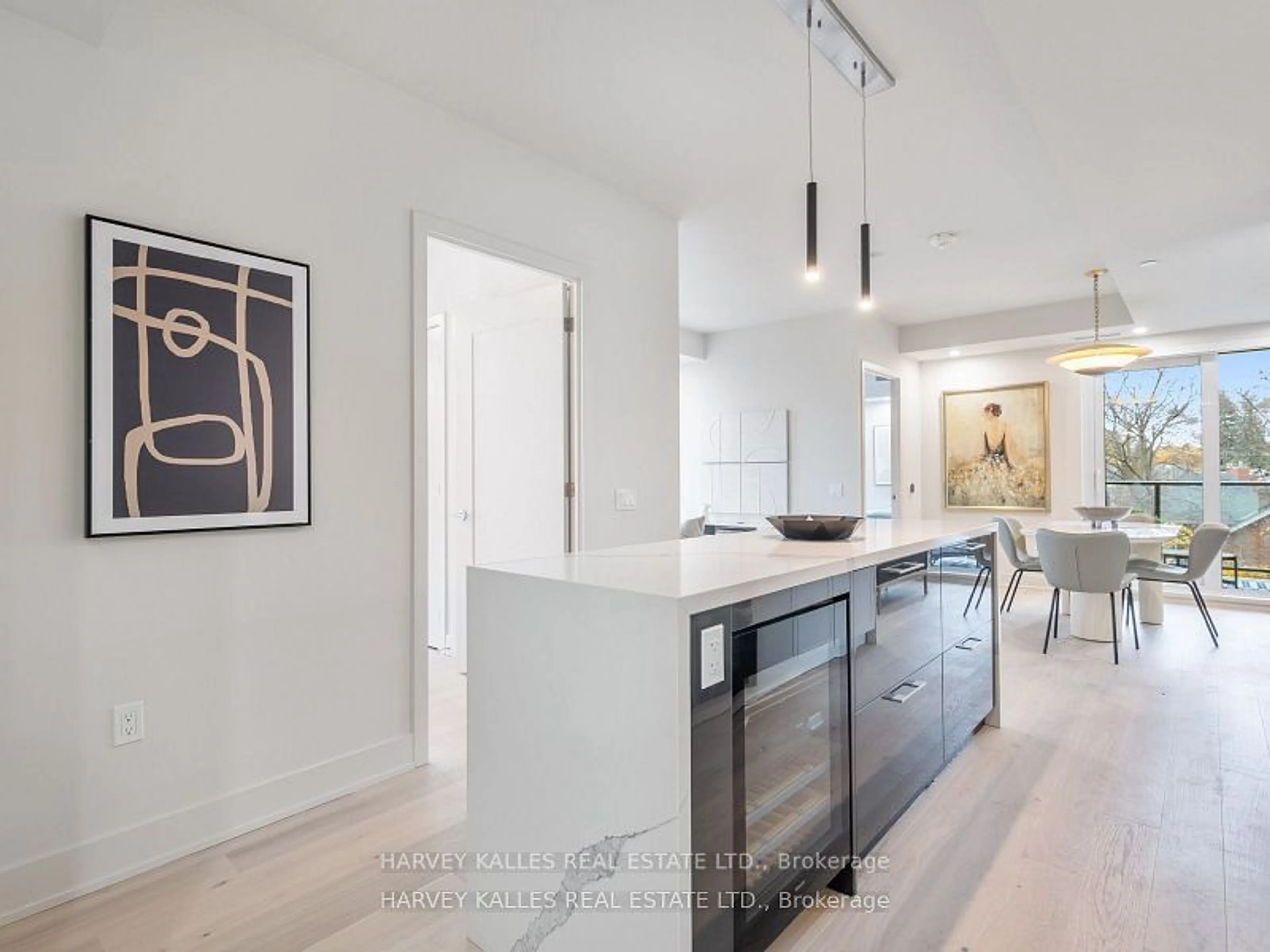 Contemporary kitchen, wood floors for 8 Manor Rd #410, Toronto Ontario M4S 2A5