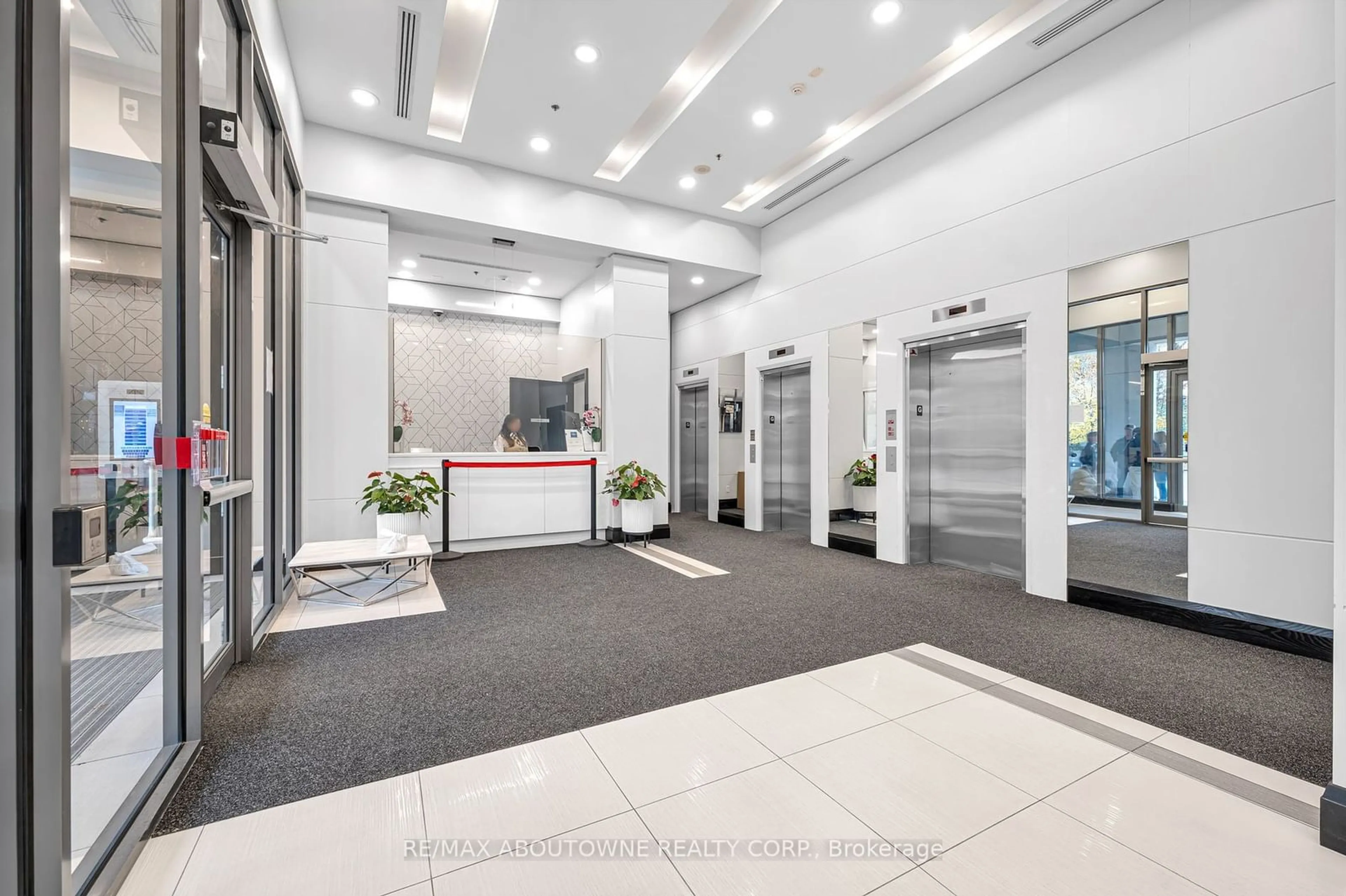 Indoor lobby, unknown floor for 25 Lower Simcoe St #508, Toronto Ontario M5J 3A1