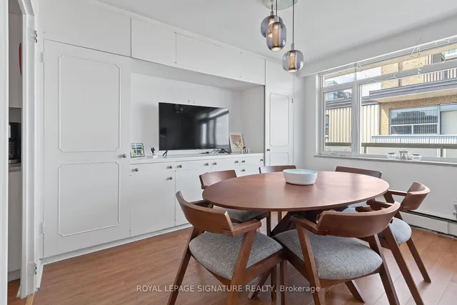Additional property image - 581 Avenue Rd Unit 1104