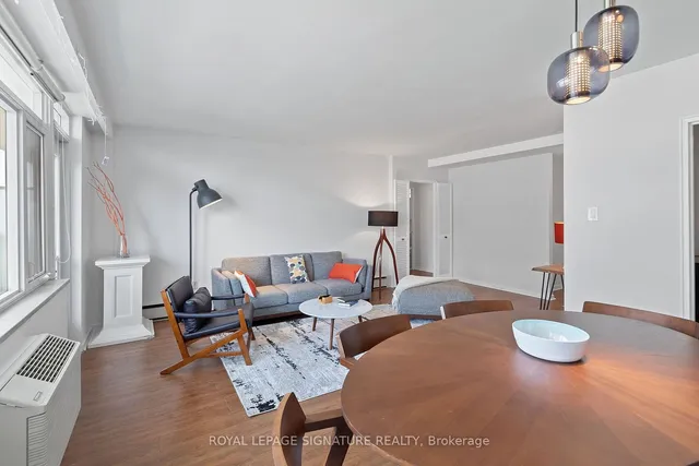 Additional property image - 581 Avenue Rd Unit 1104