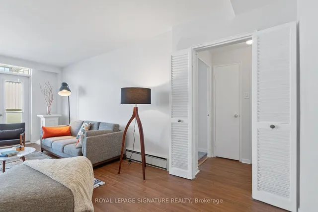 Additional property image - 581 Avenue Rd Unit 1104