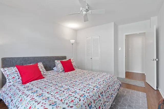 Additional property image - 581 Avenue Rd Unit 1104