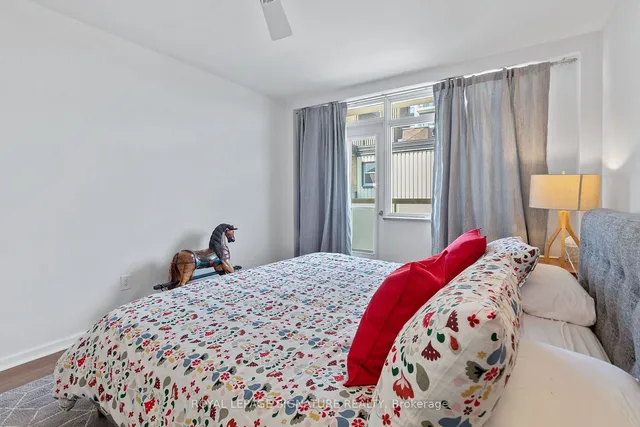 Additional property image - 581 Avenue Rd Unit 1104