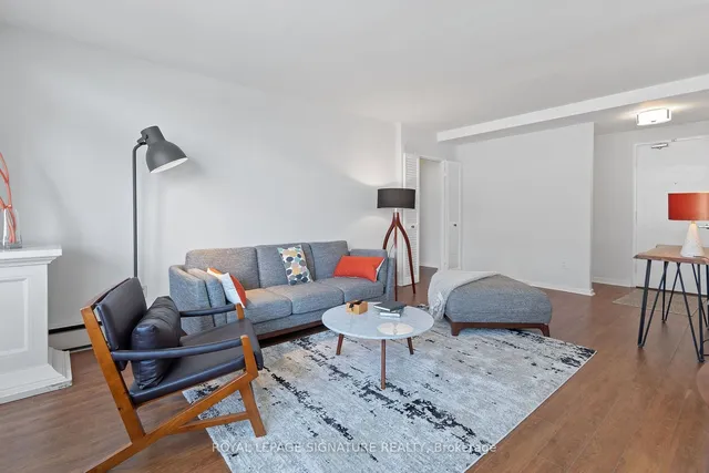 Additional property image - 581 Avenue Rd Unit 1104
