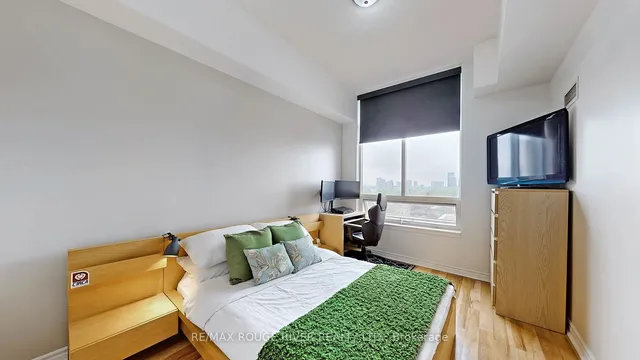 Additional property image - 18 Kenaston Gdns Unit 701
