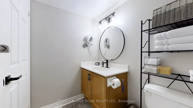 Additional property image - 18 Kenaston Gdns Unit 701