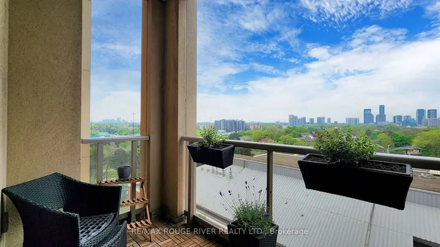 Additional property image - 18 Kenaston Gdns Unit 701