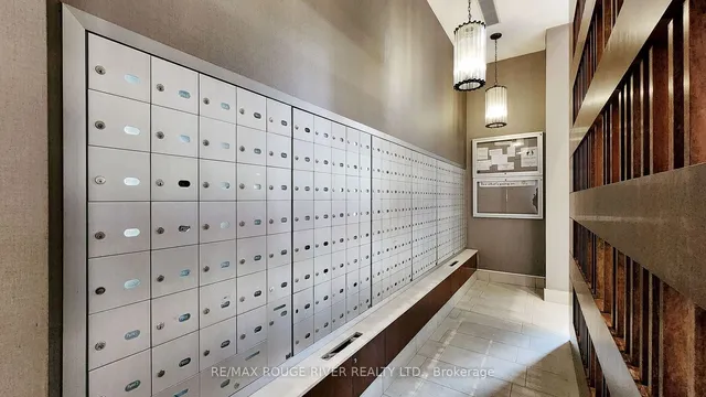 Additional property image - 18 Kenaston Gdns Unit 701