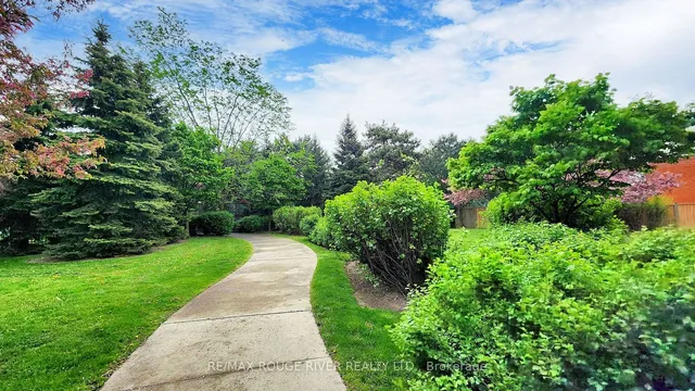 Additional property image - 18 Kenaston Gdns Unit 701