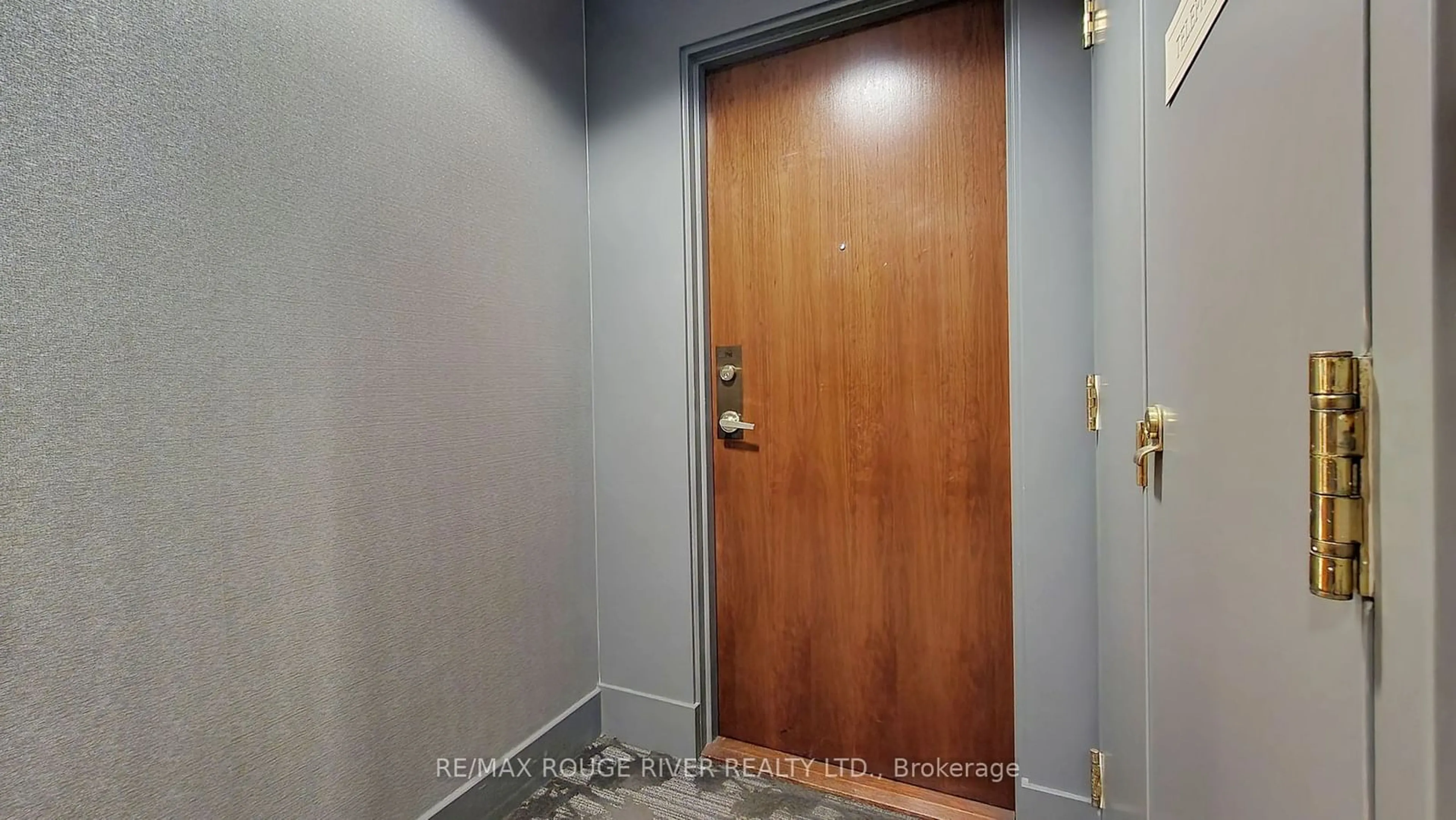 Indoor foyer, unknown floor for 18 Kenaston Gdns #701, Toronto Ontario M2K 3C7