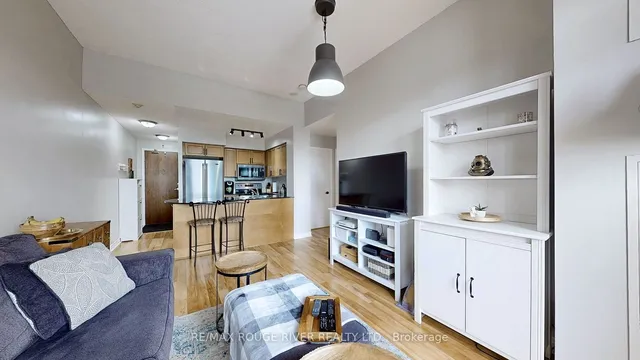 Additional property image - 18 Kenaston Gdns Unit 701