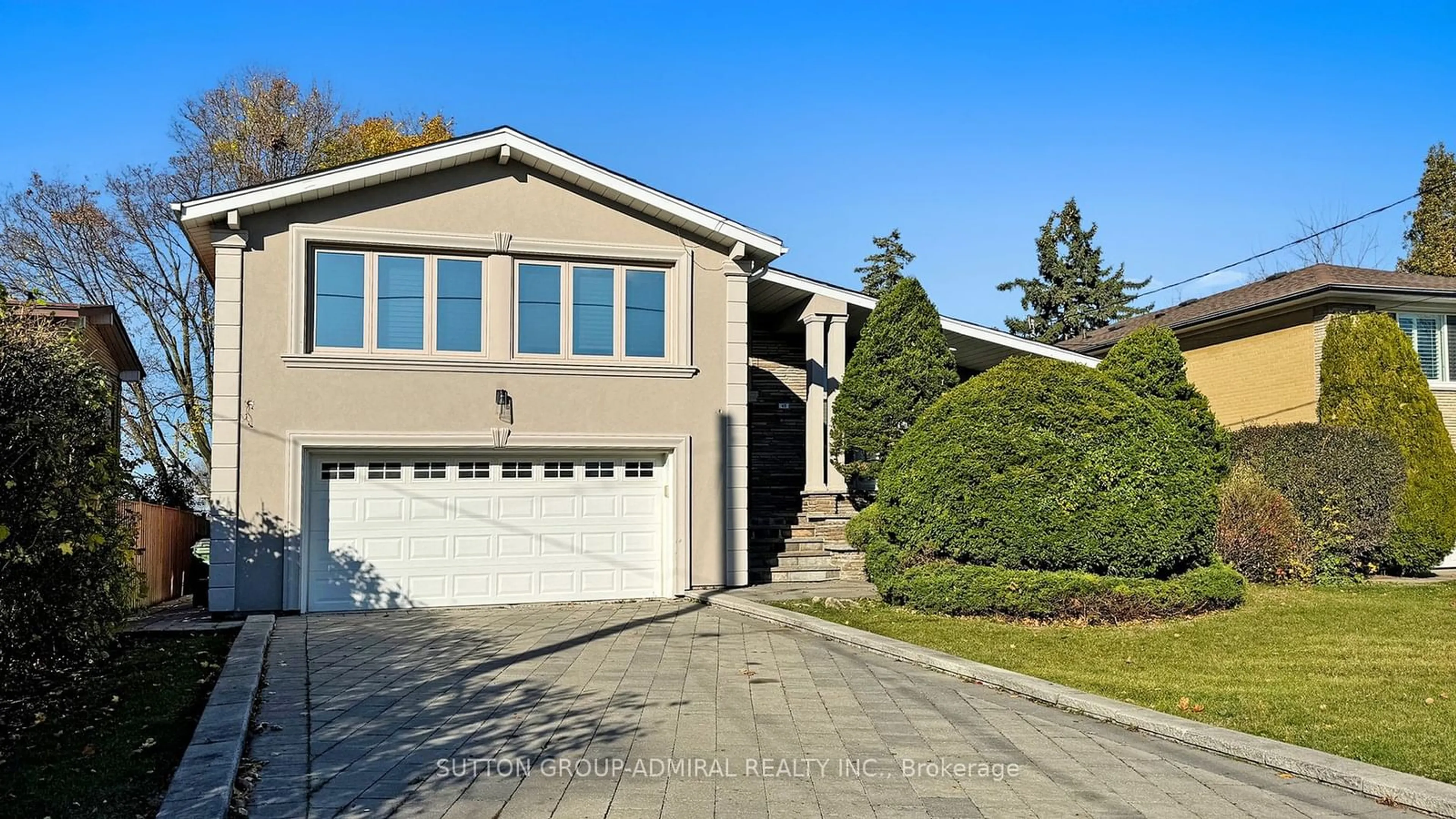 Frontside or backside of a home, the street view for 42 Evanston Dr, Toronto Ontario M3H 5P3