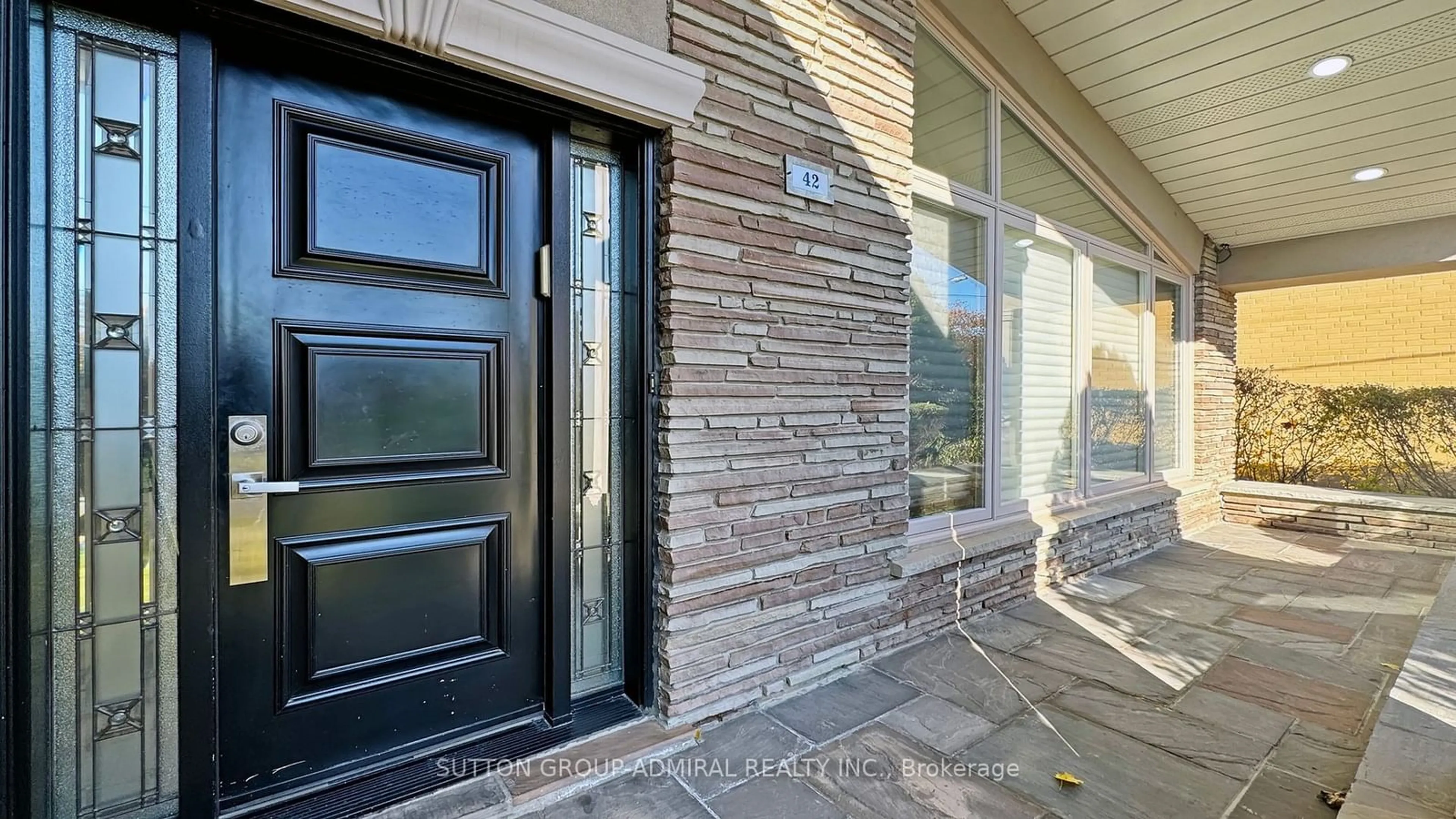 Indoor entryway, wood floors for 42 Evanston Dr, Toronto Ontario M3H 5P3