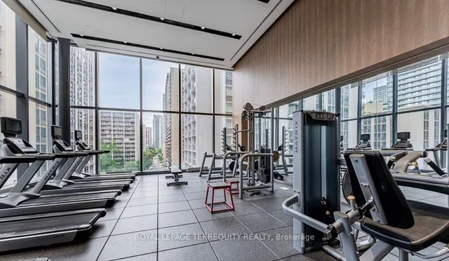 Additional property image - 7 Grenville St Unit 3702